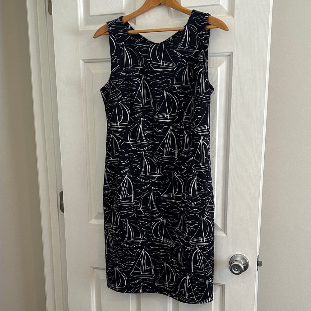 Talbots women navy sundress size 6 
Excellent condition